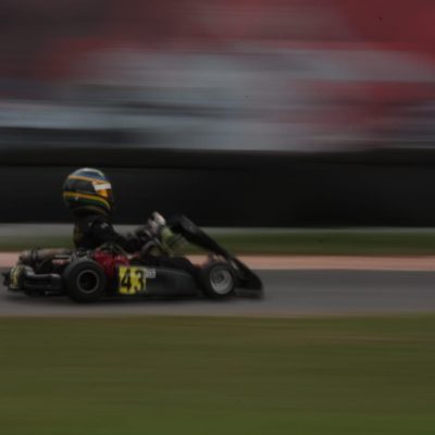 Kart – Onde nascem histórias que ainda não sabem que vão fazer história.